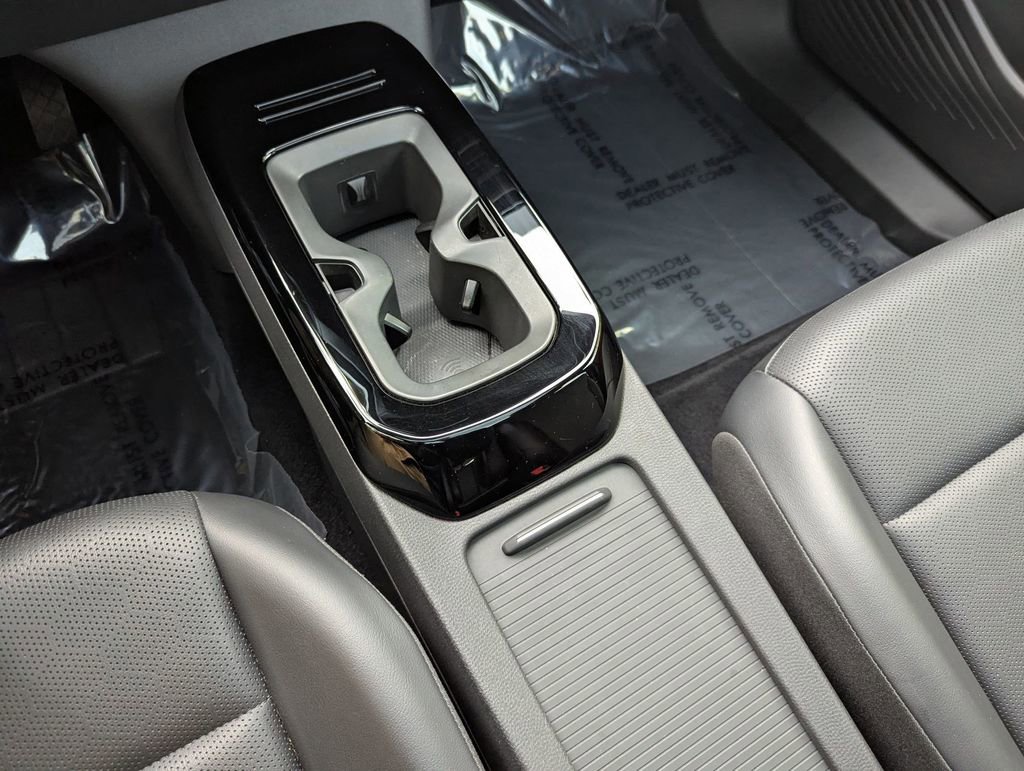 Certified 2021 Volkswagen ID.4 Pro S w/ Gradient Package image 14