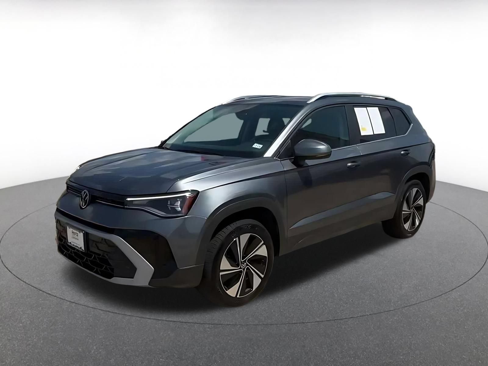 Used 2026 Volkswagen Taos SE AWD/4WD image 6