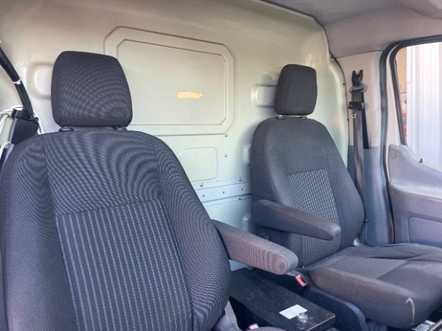 Used 2015 Ford Transit 250 130 Low Roof RWD image 16