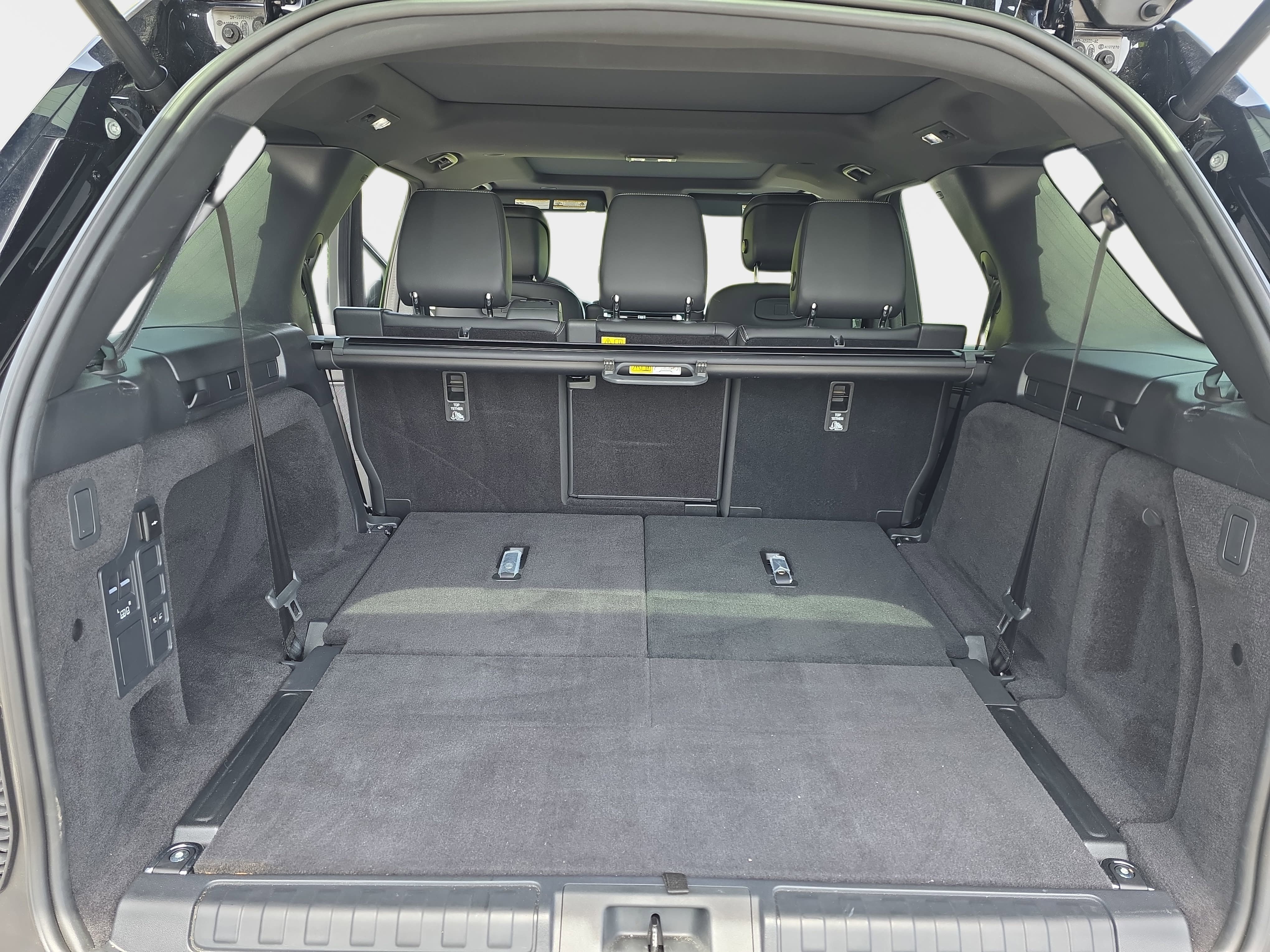 Certified 2025 Land Rover Discovery Dynamic SE AWD/4WD image 14