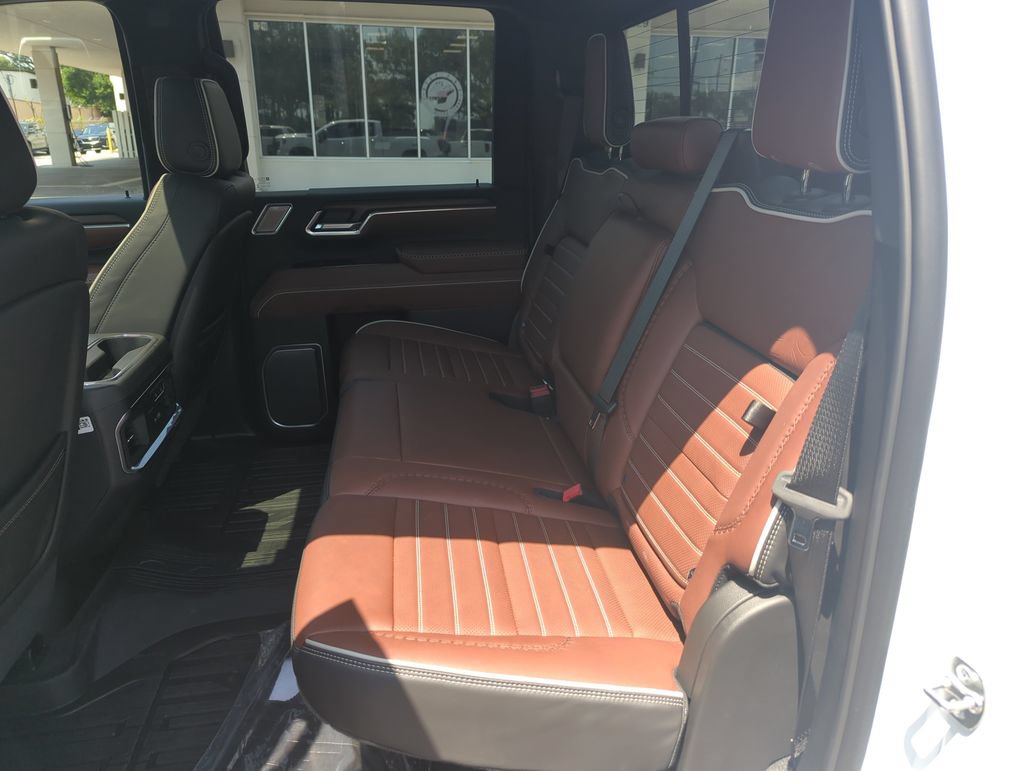 Used 2026 GMC Sierra 3500 Denali Ultimate AWD/4WD image 30