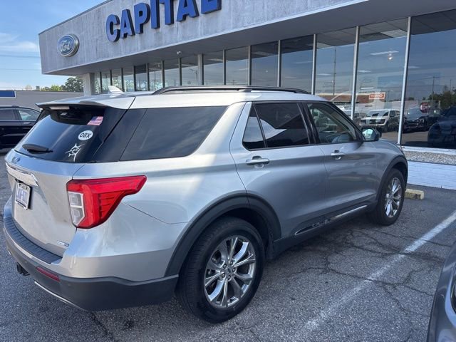 Used 2020 Ford Explorer XLT w/ Equipment Group 202A image 7