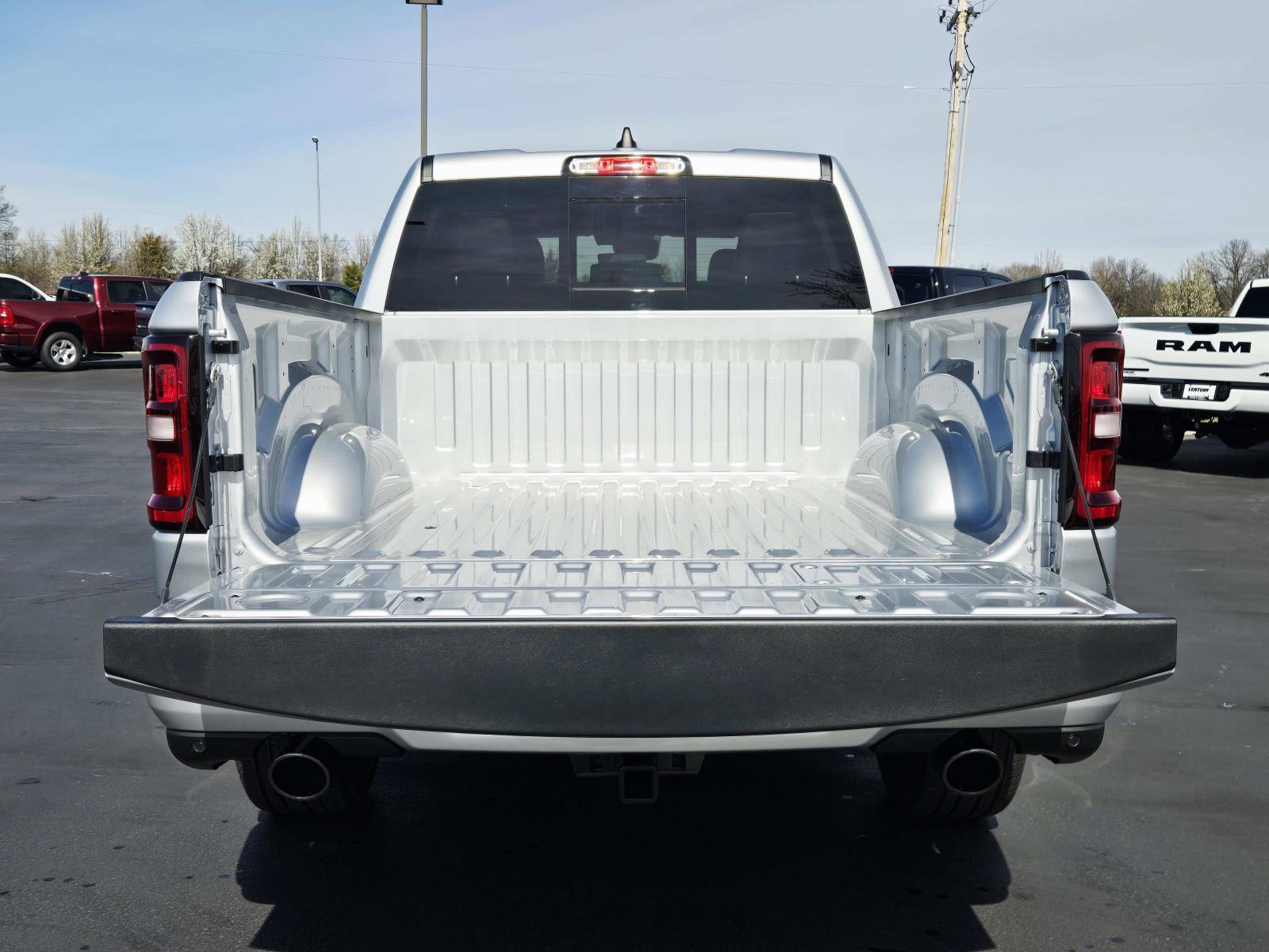 New 2026 RAM 1500 Laramie w/ Night Edition AWD/4WD image 14