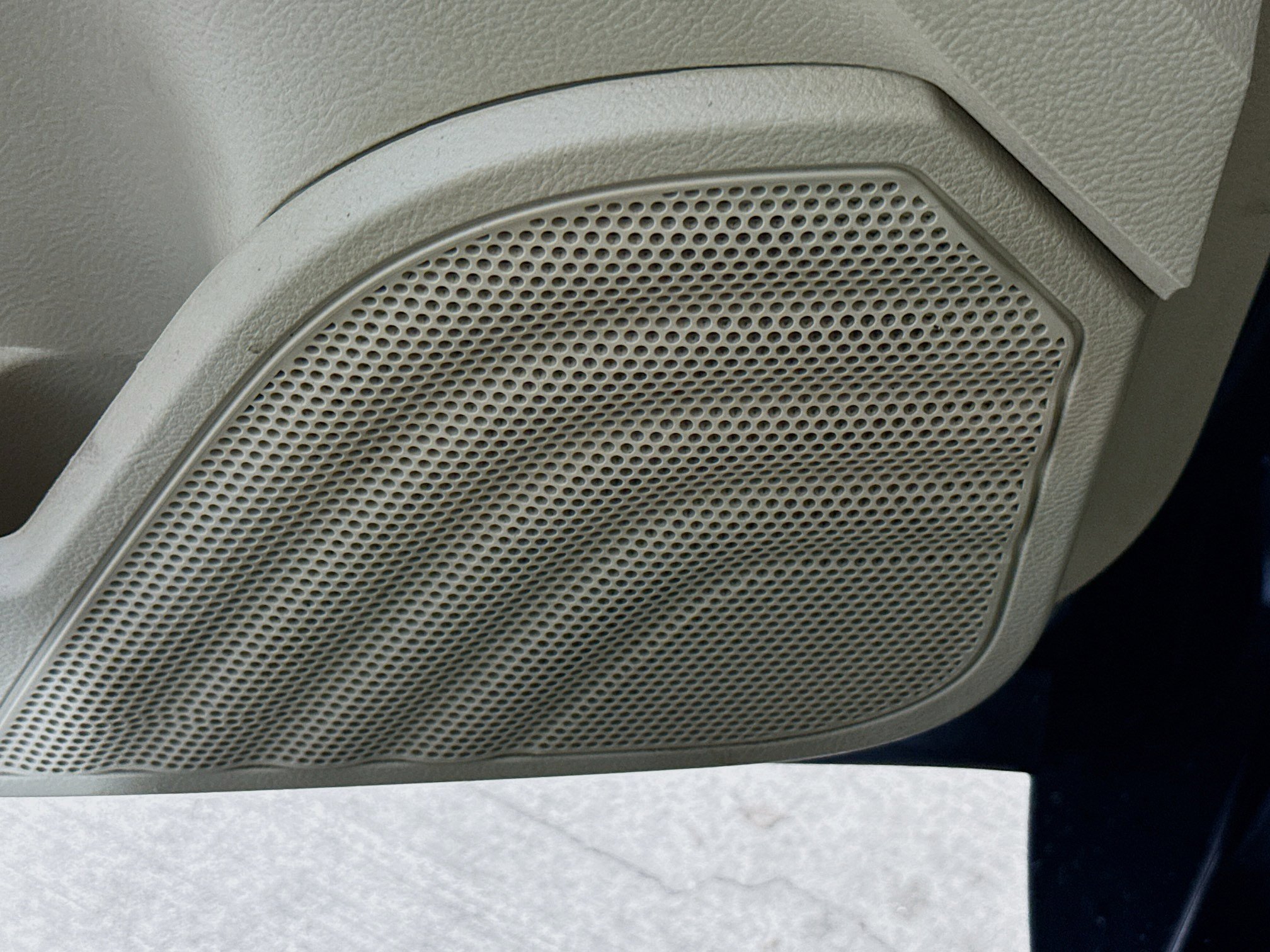 Used 2018 Ford Taurus SE image 20