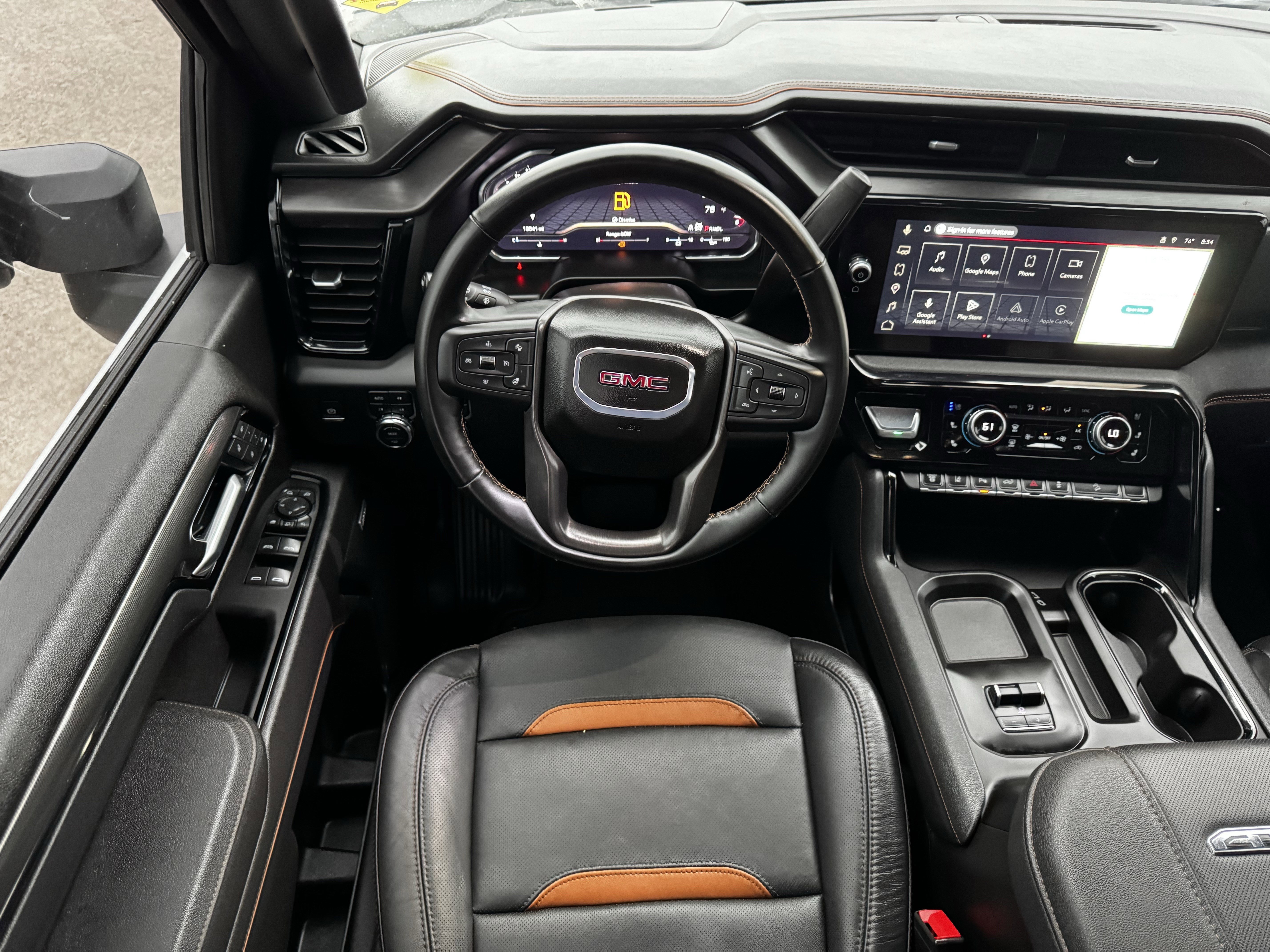 Used 2025 GMC Sierra 2500 AT4 image 14