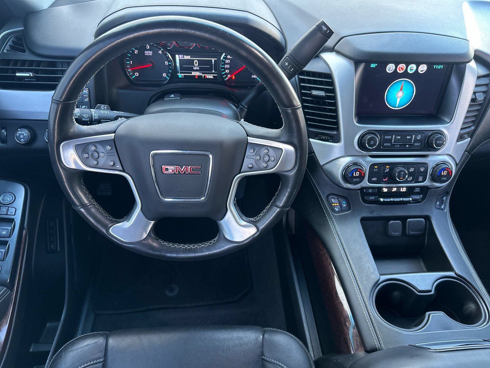 Used 2020 GMC Yukon SLT AWD/4WD image 15