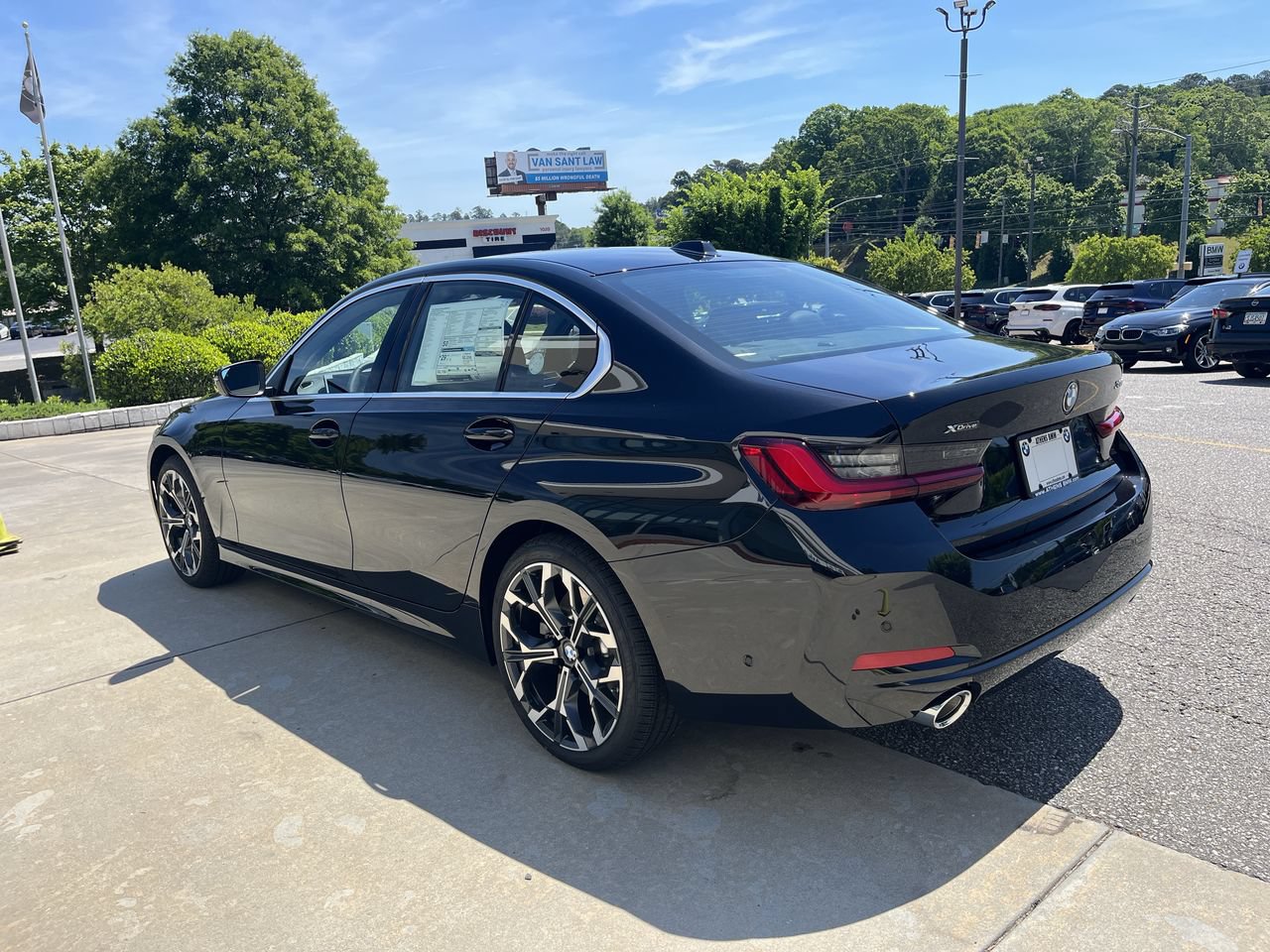 Used 2026 BMW 330i xDrive Sedan w/ Premium Package AWD/4WD image 6