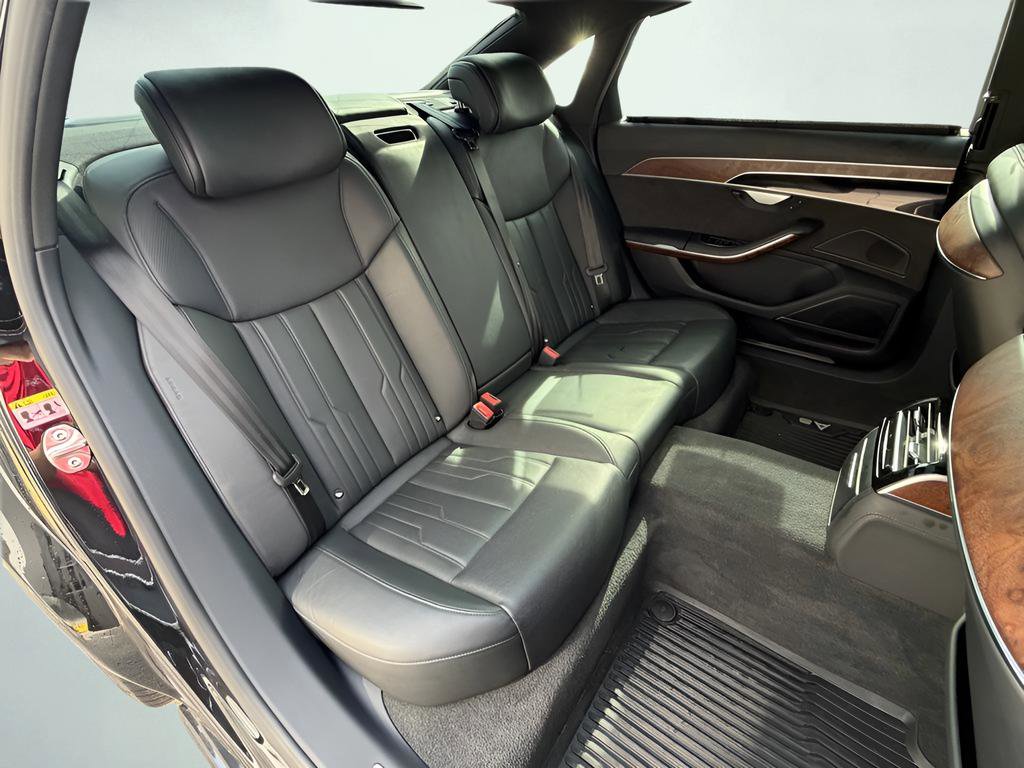 Used 2021 Audi A8 L 4.0T w/ Executive Plus Package image 30