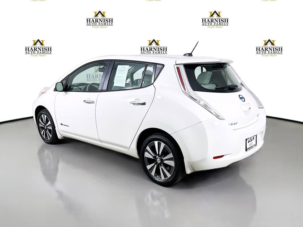 Used 2015 Nissan Leaf SV FWD image 5