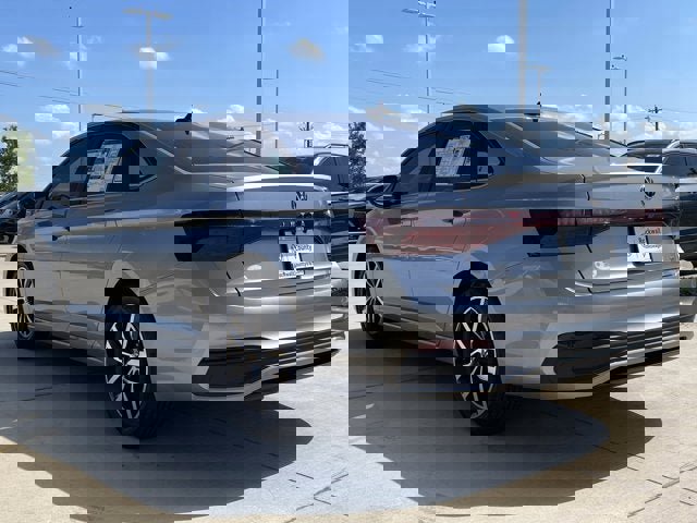 New 2025 Volkswagen Jetta SE image 5