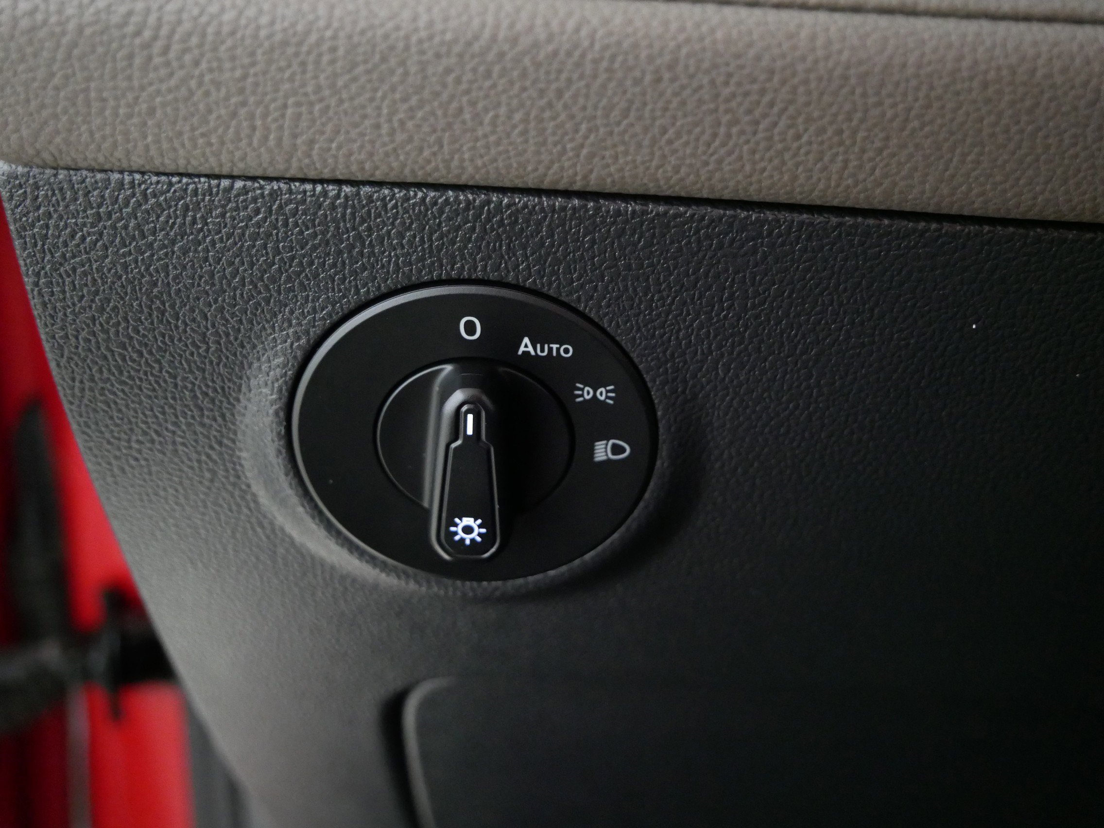 Certified 2022 Volkswagen Taos SEL w/ Panoramic Sunroof Package image 26