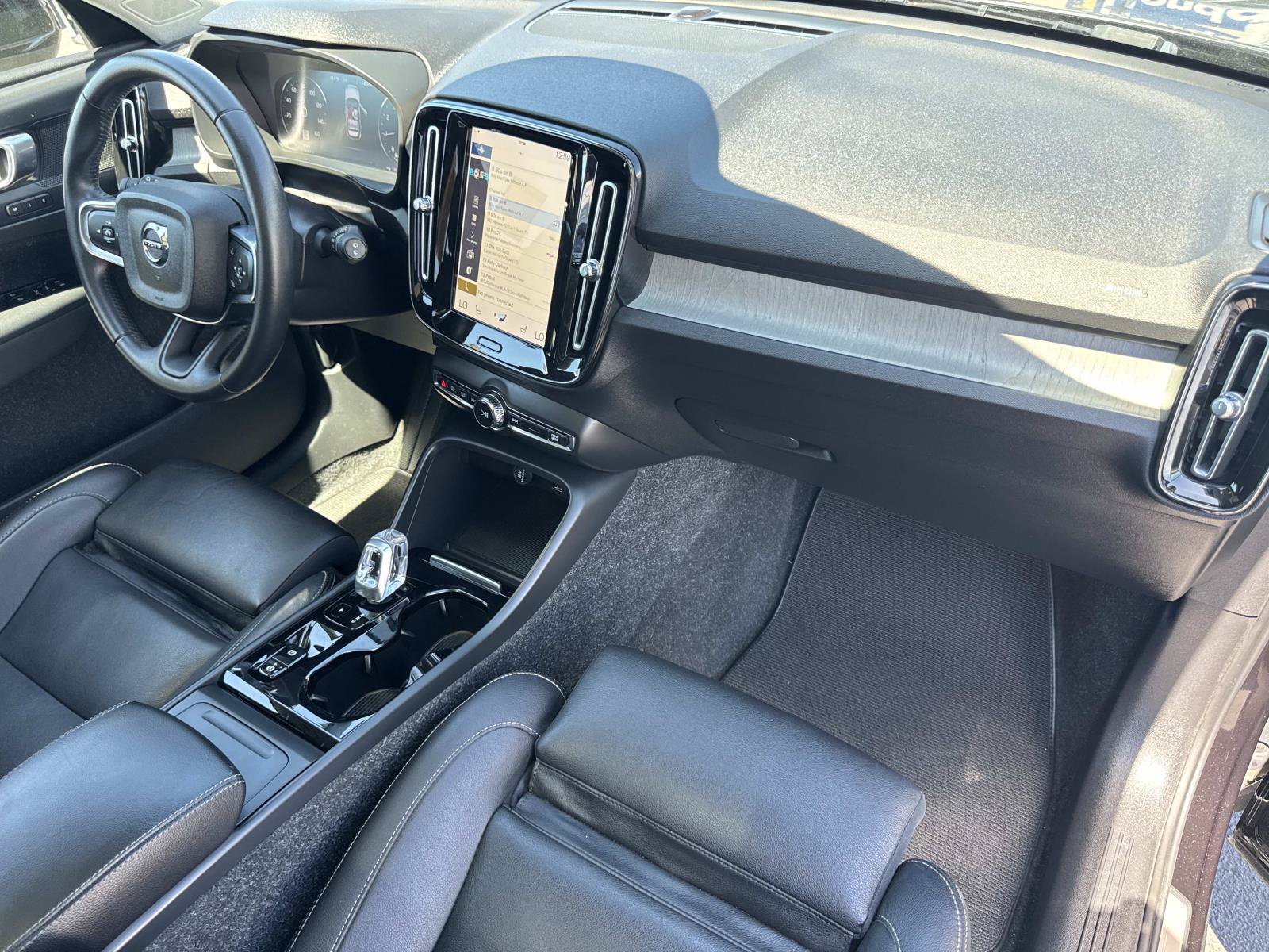 Used 2021 Volvo XC40 T5 Inscription w/ Climate Package AWD/4WD image 34