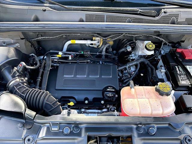 Used 2021 Chevrolet Trax LT w/ Driver Confidence Package image 11