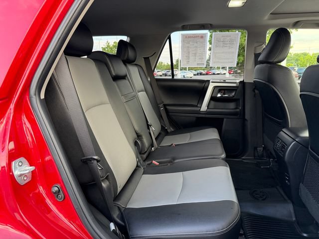Certified 2017 Toyota 4Runner SR5 Premium AWD/4WD image 18