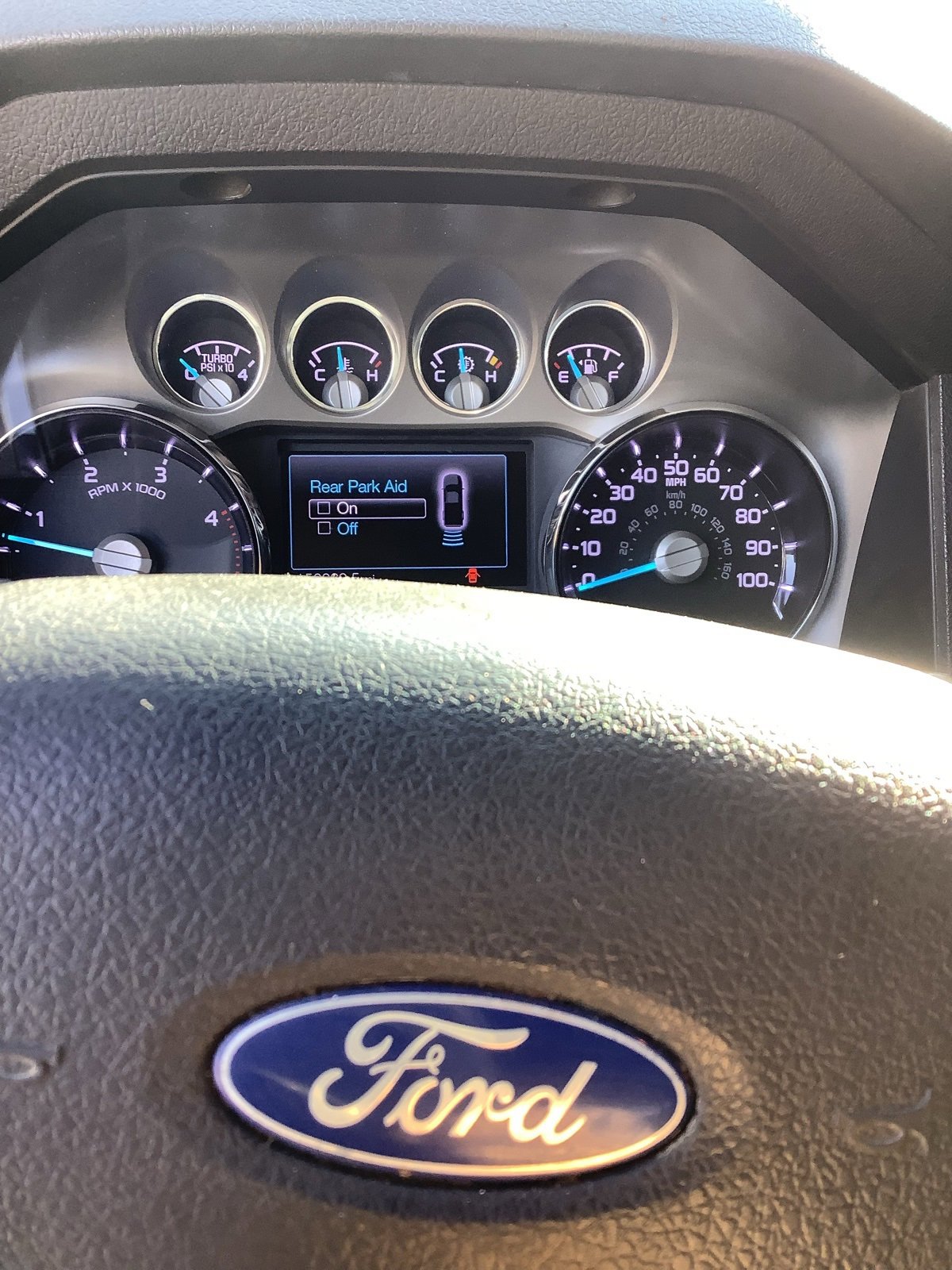 Used 2013 Ford F250 Lariat w/ Lariat Interior Pkg image 16
