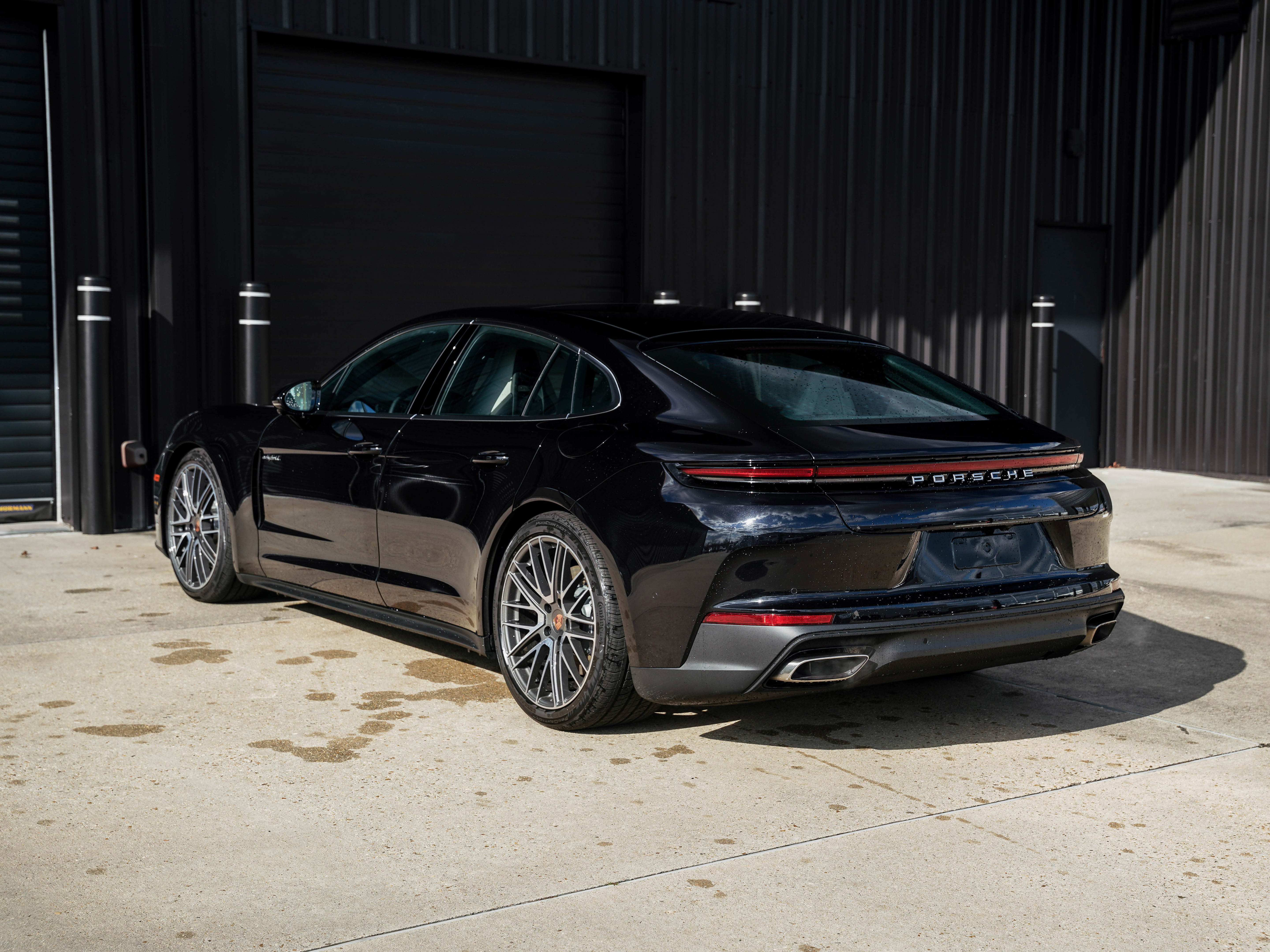 New 2026 Porsche Panamera 4 image 3
