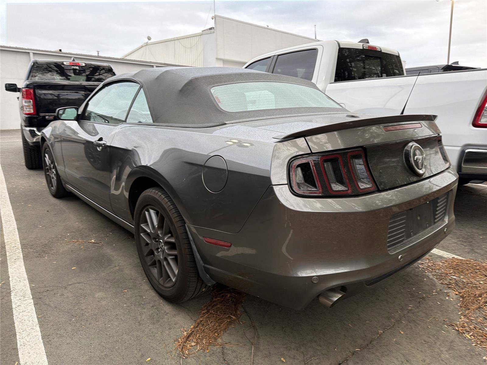 Used 2013 Ford Mustang Premium image 5