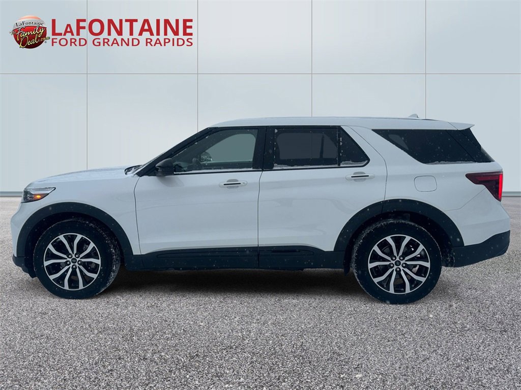 Used 2022 Ford Explorer ST image 4