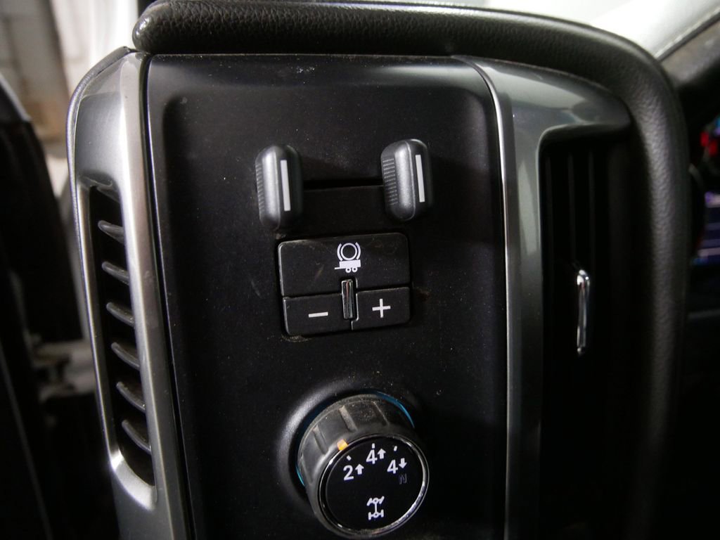 Used 2016 Chevrolet Silverado 2500 LTZ w/ LTZ Plus Package AWD/4WD image 21