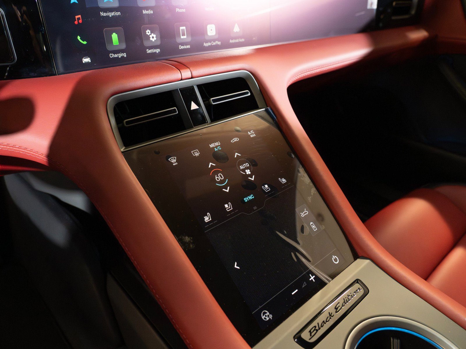New 2026 Porsche Taycan AWD/4WD image 28