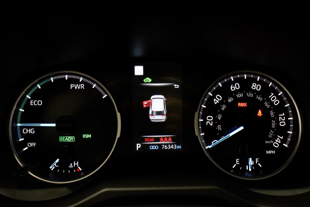 Used 2022 Toyota RAV4 XLE AWD/4WD image 28