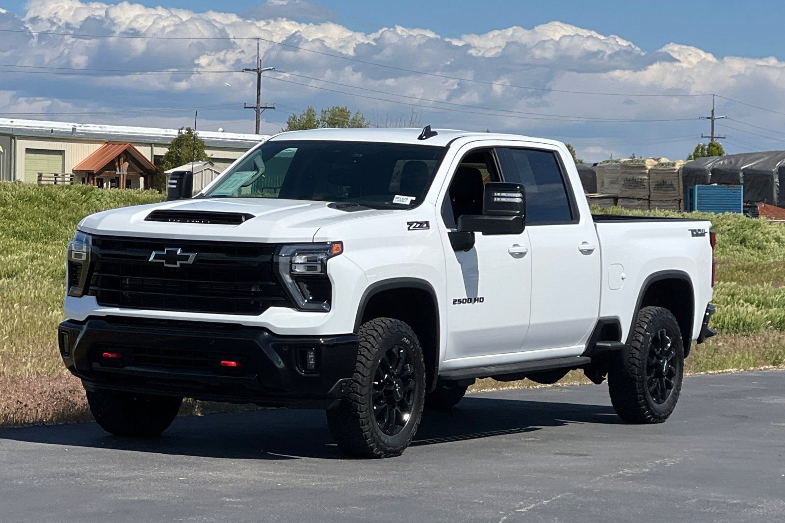 Used 2025 Chevrolet Silverado 2500 LT w/ Trail Boss Package AWD/4WD image 8