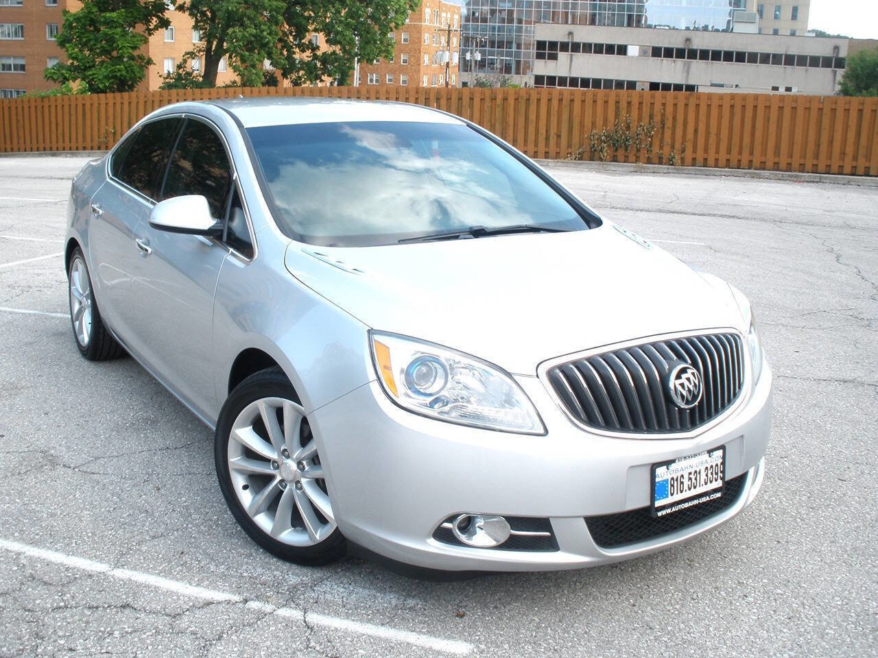 Used 2012 Buick Verano Leather FWD image 2