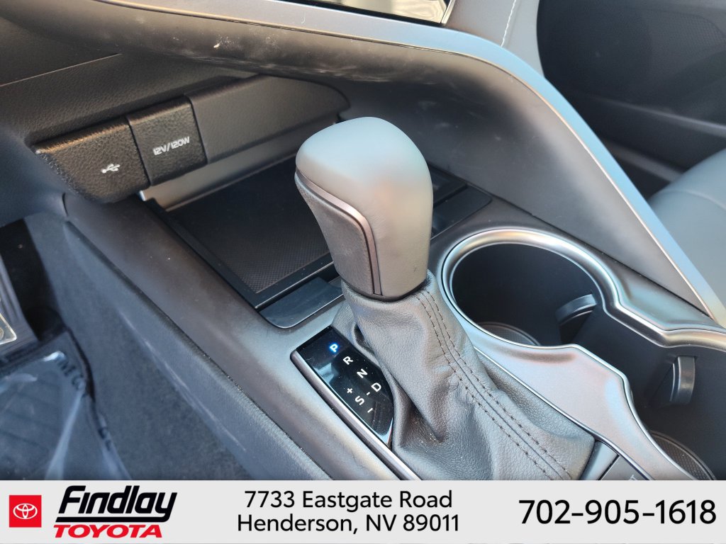 Used 2024 Toyota Camry SE FWD image 11