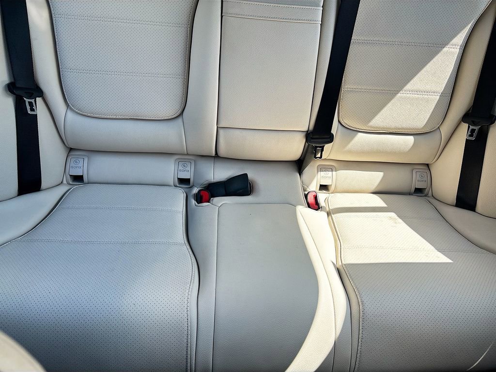 Used 2024 Mercedes-Benz C 300 Sedan image 16