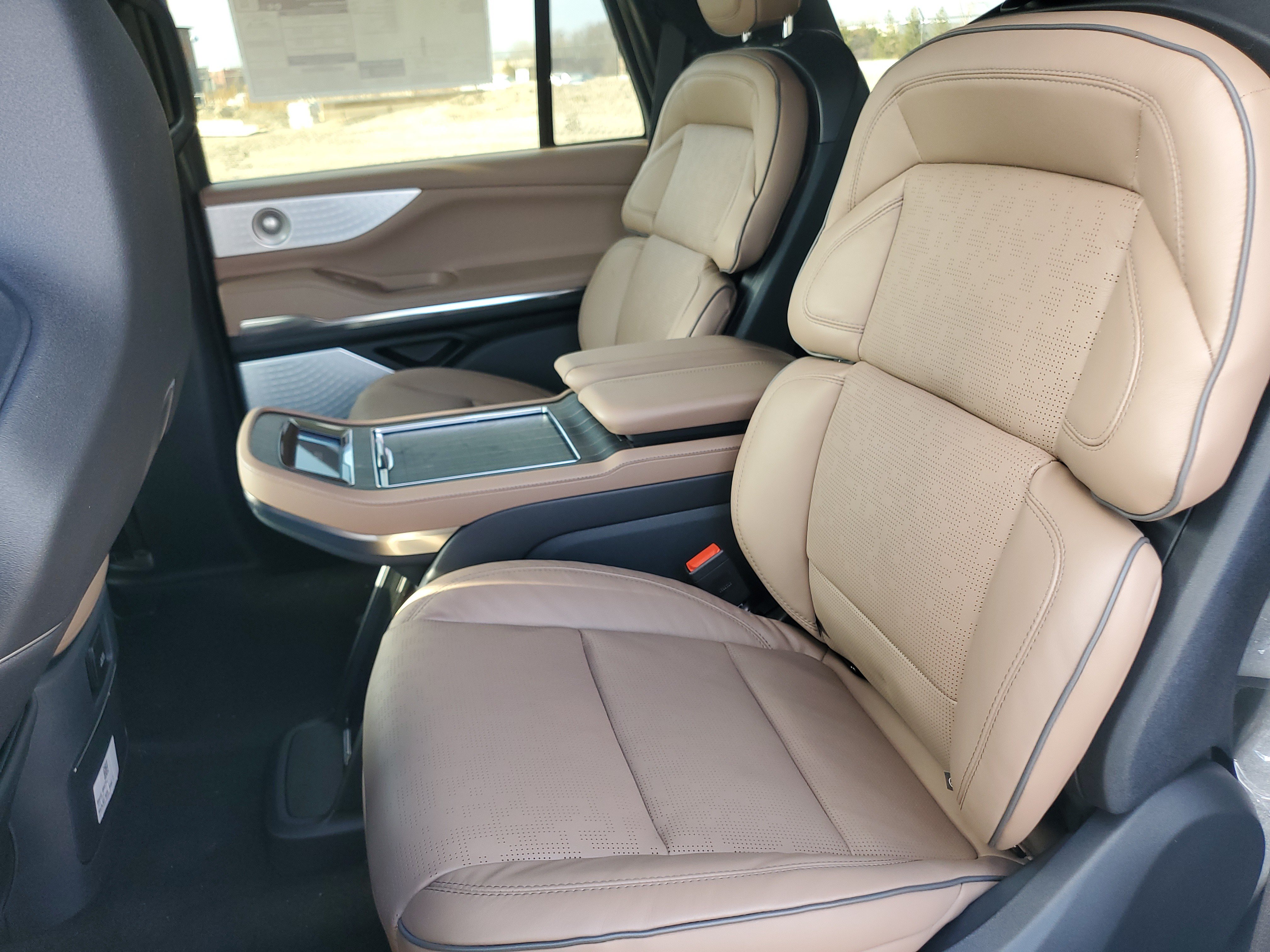 New 2026 Lincoln Navigator Black Label AWD/4WD image 30