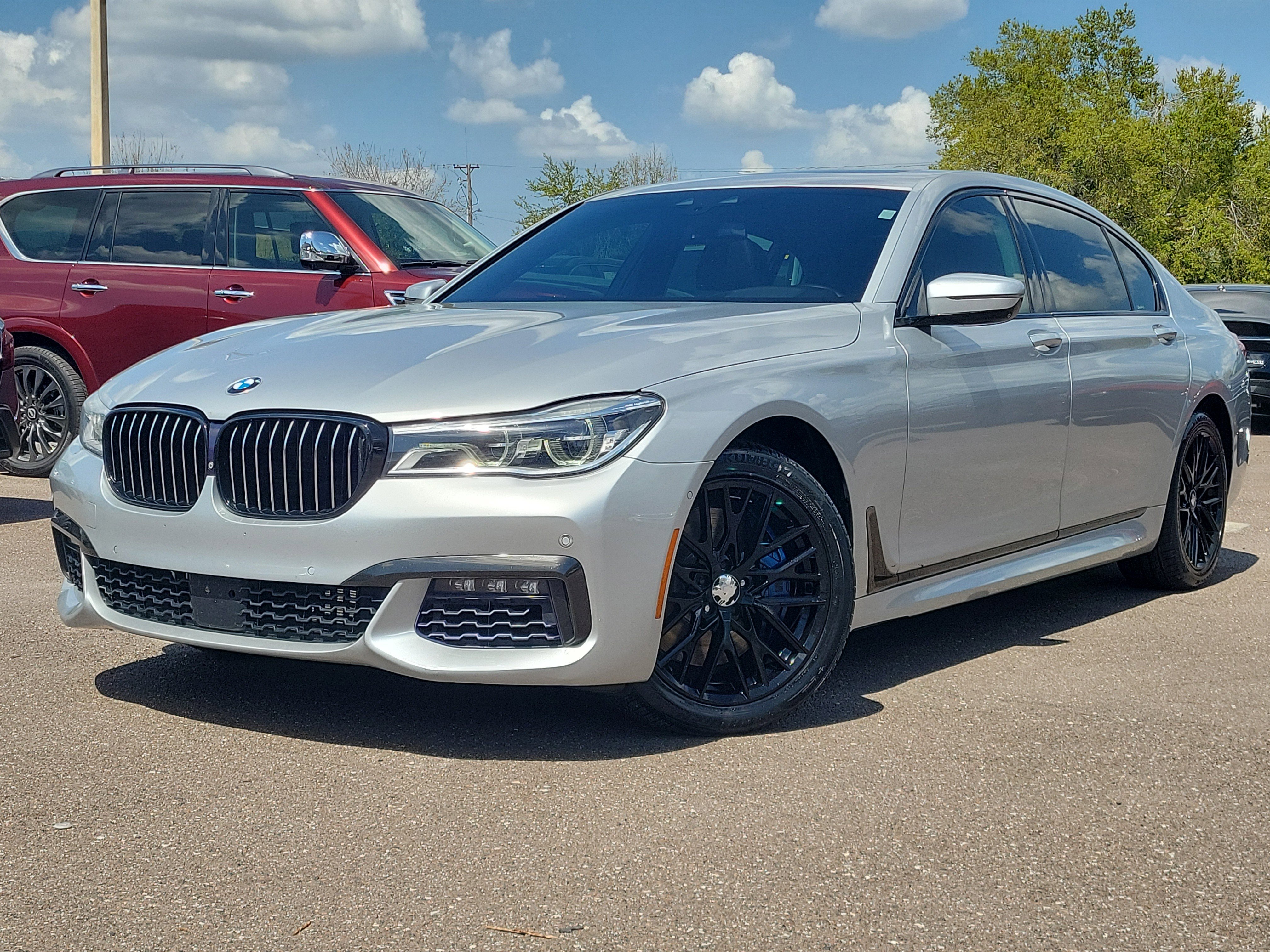 Used 2018 BMW 750i xDrive image 1