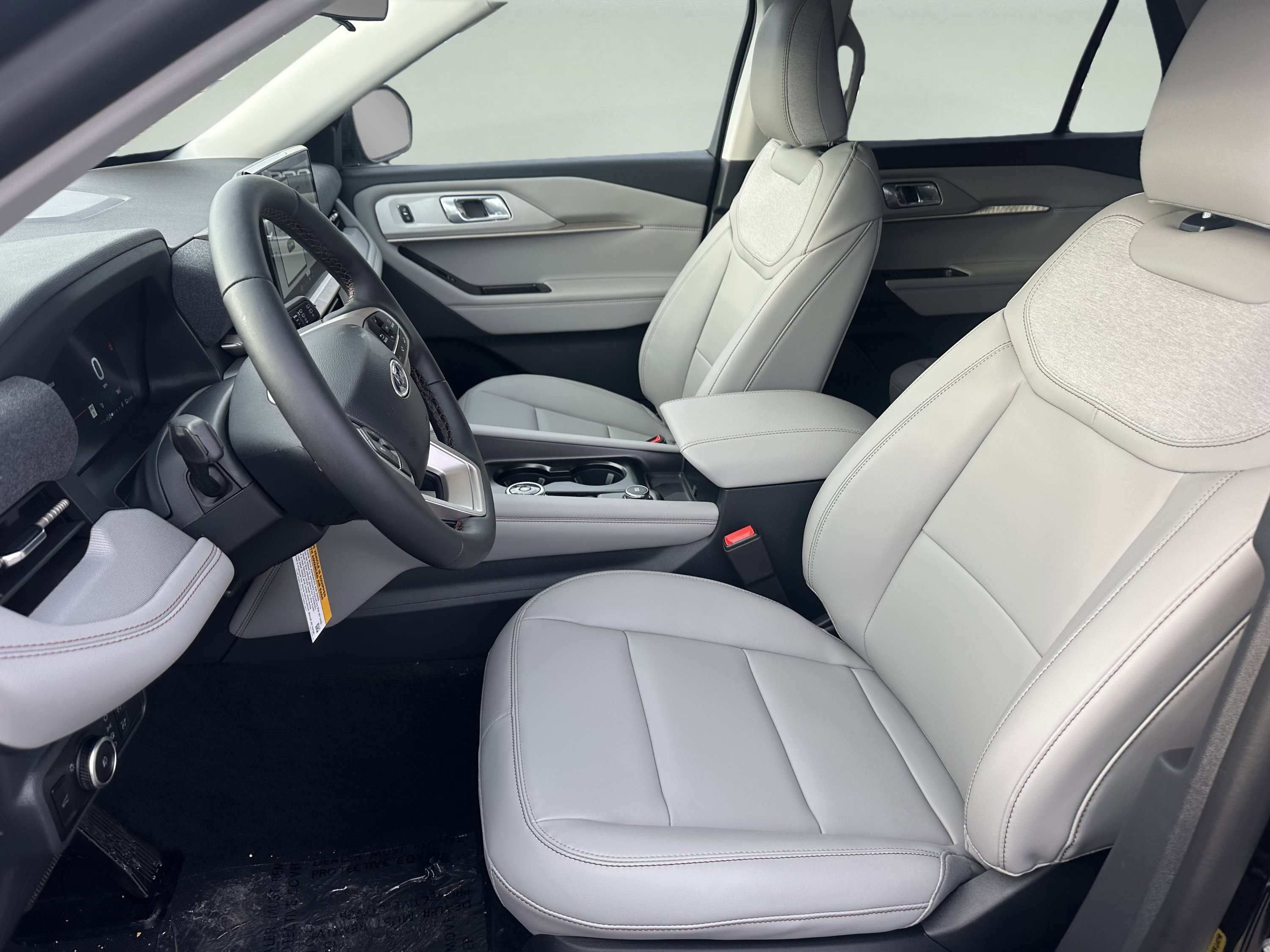 New 2026 Ford Explorer Active w/ Active Comfort Package image 9