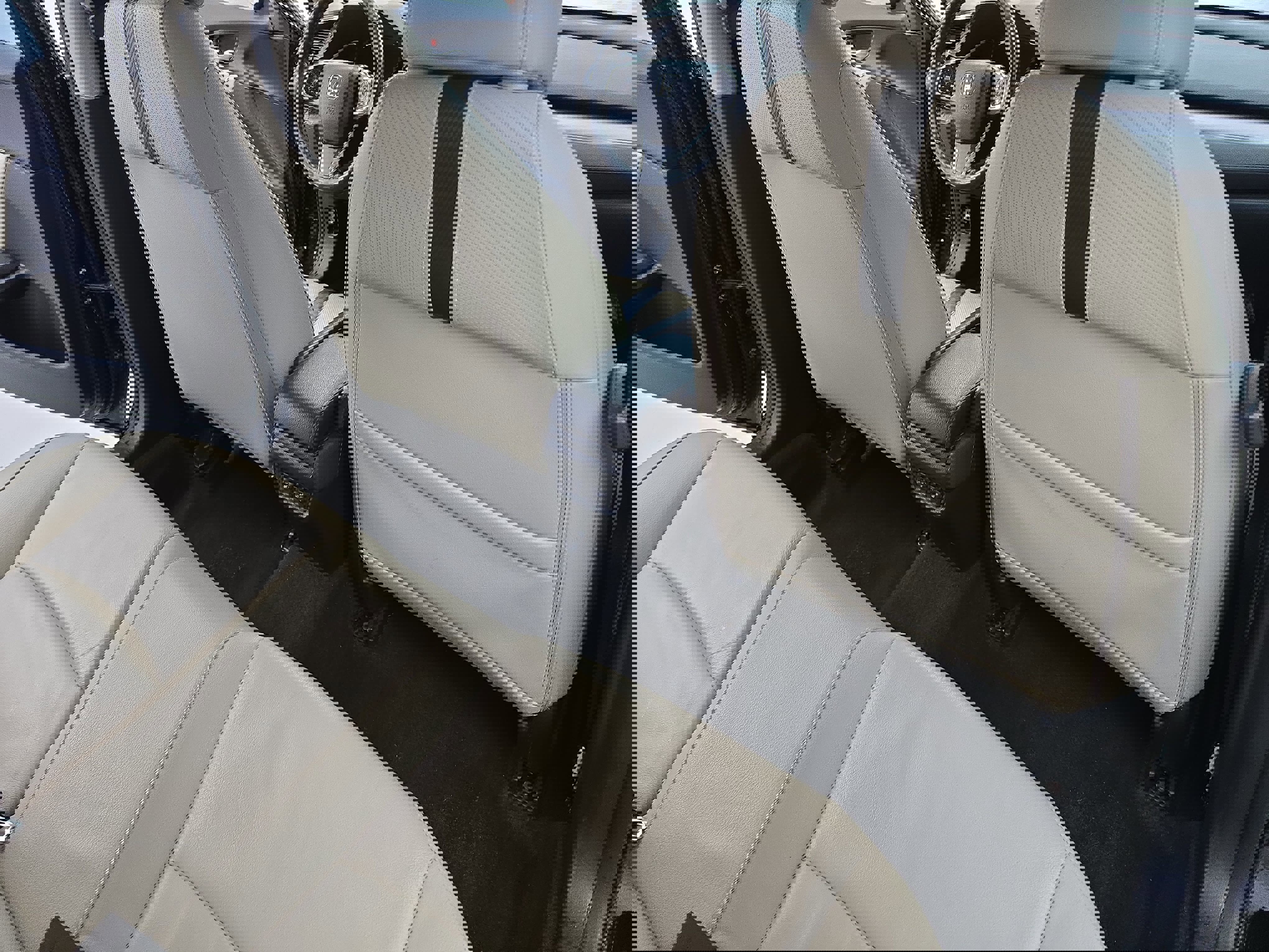 Used 2017 Honda Civic Touring image 11