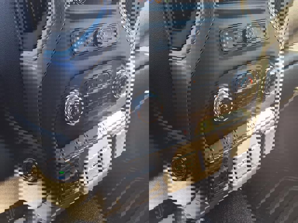 New 2025 GMC Sierra 3500 Pro w/ Convenience Package image 18