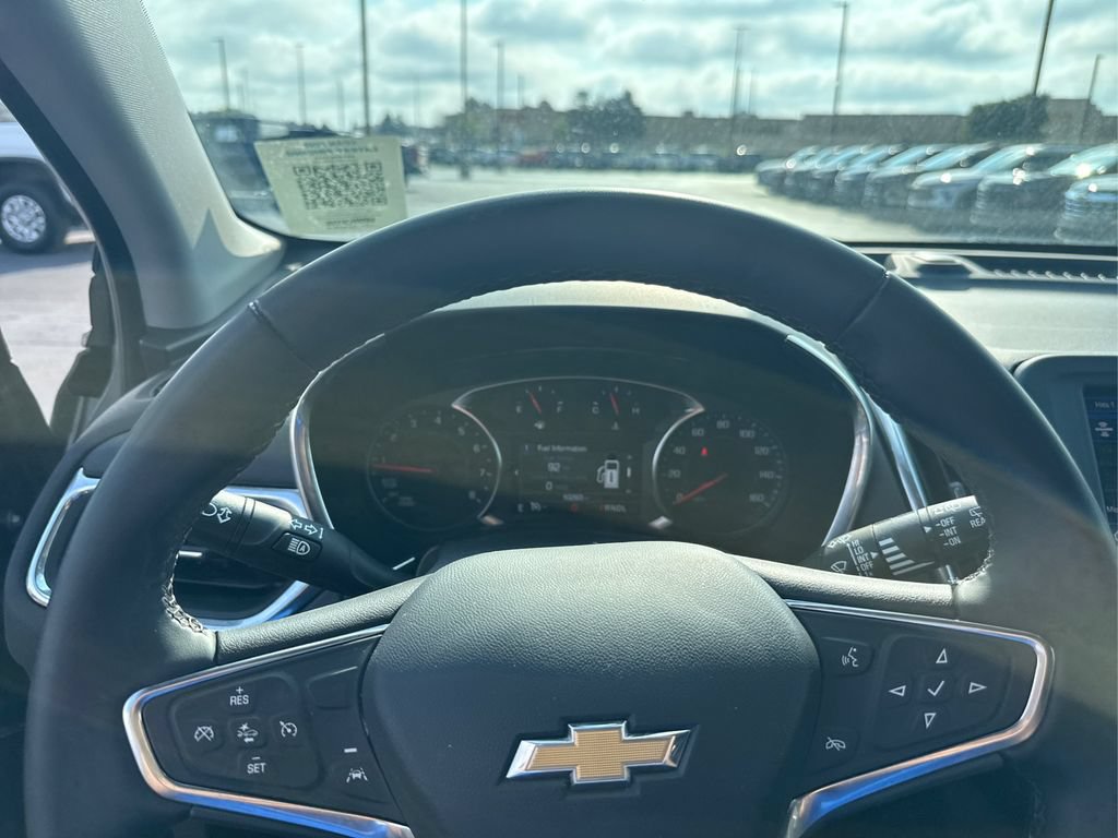 Used 2023 Chevrolet Equinox LT AWD/4WD image 13