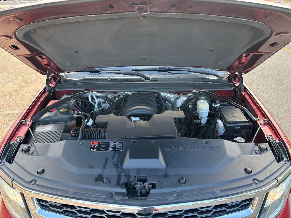 Used 2015 Chevrolet Suburban LT w/ Luxury Package image 23