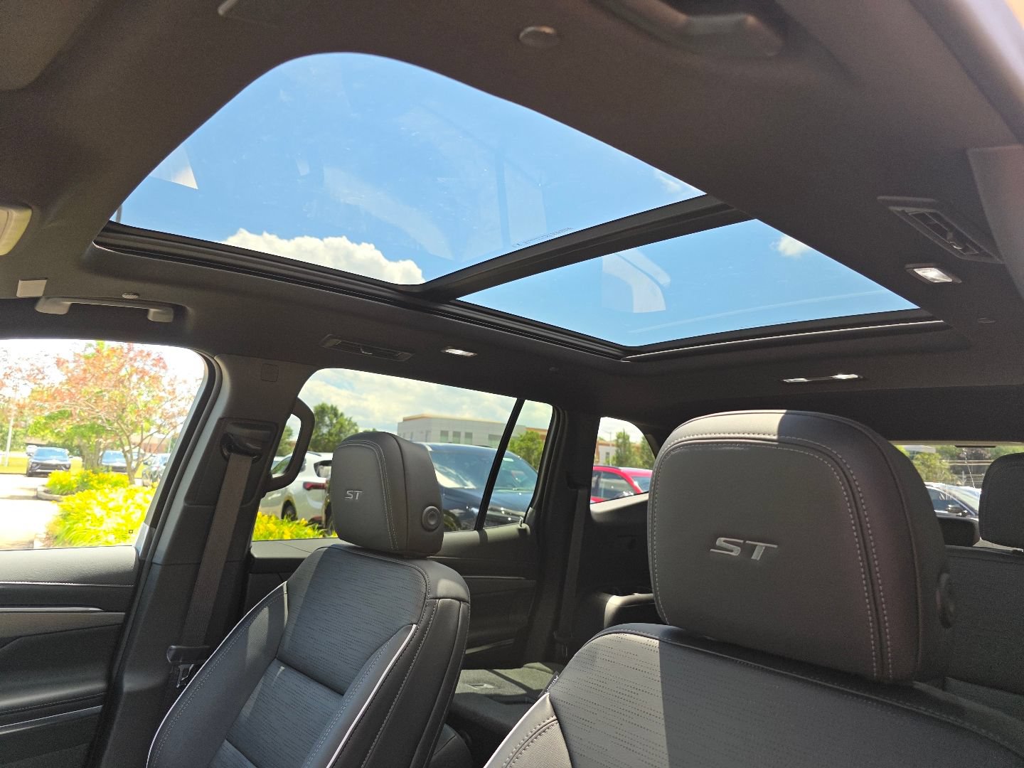 New 2026 Buick Enclave Sport Touring w/ Power Package FWD video 5