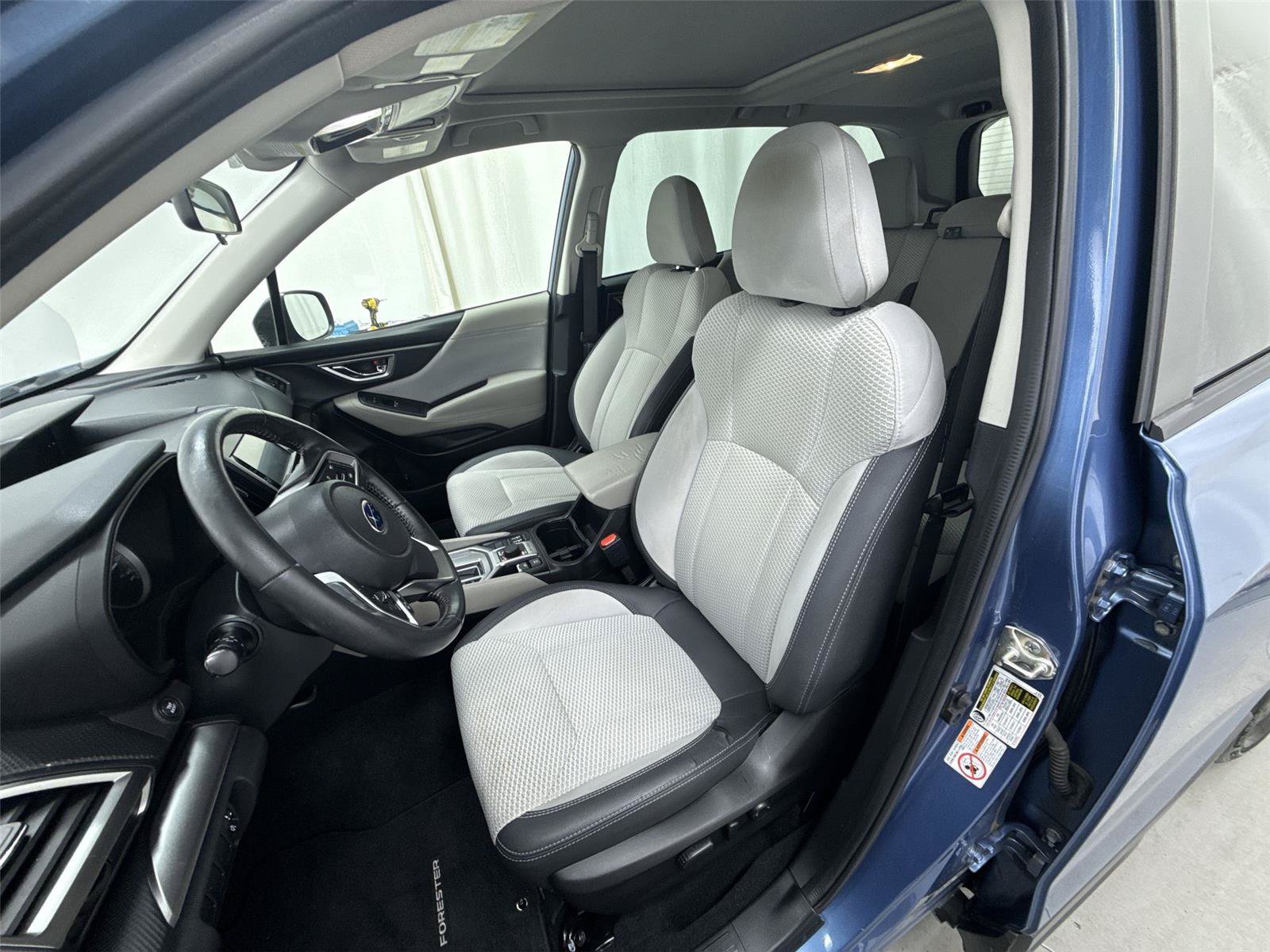 Used 2020 Subaru Forester Premium AWD/4WD image 18