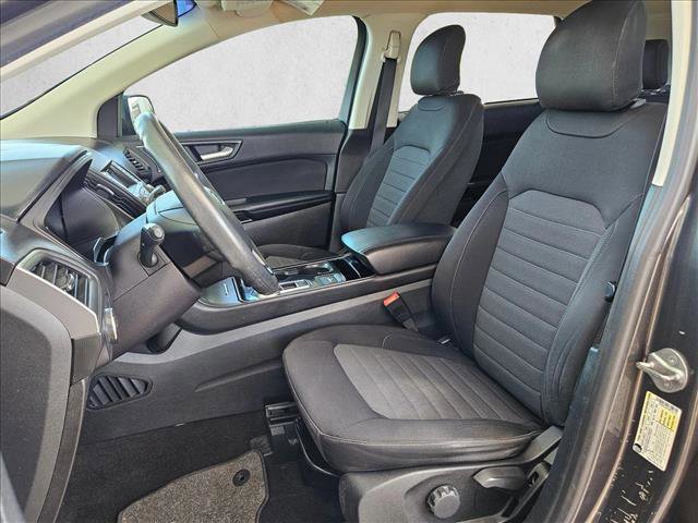 Certified 2019 Ford Edge SE image 14
