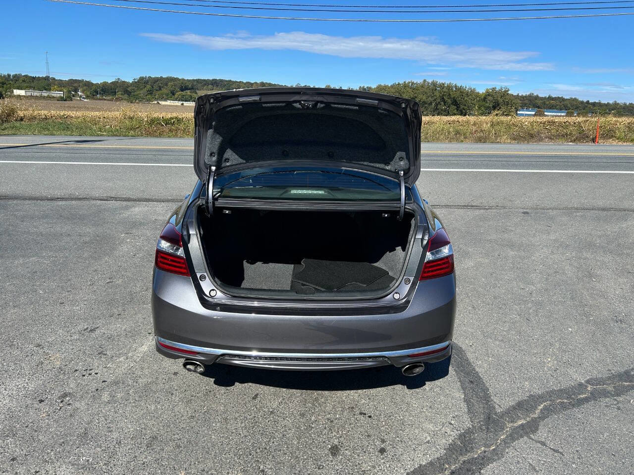 Used 2016 Honda Accord Sport image 11