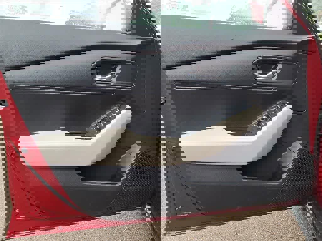 Used 2023 Honda Accord LX image 12