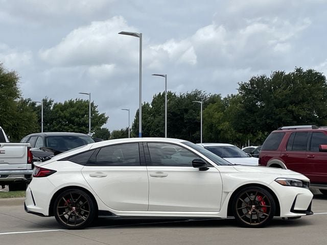 Used 2023 Honda Civic Type R image 3