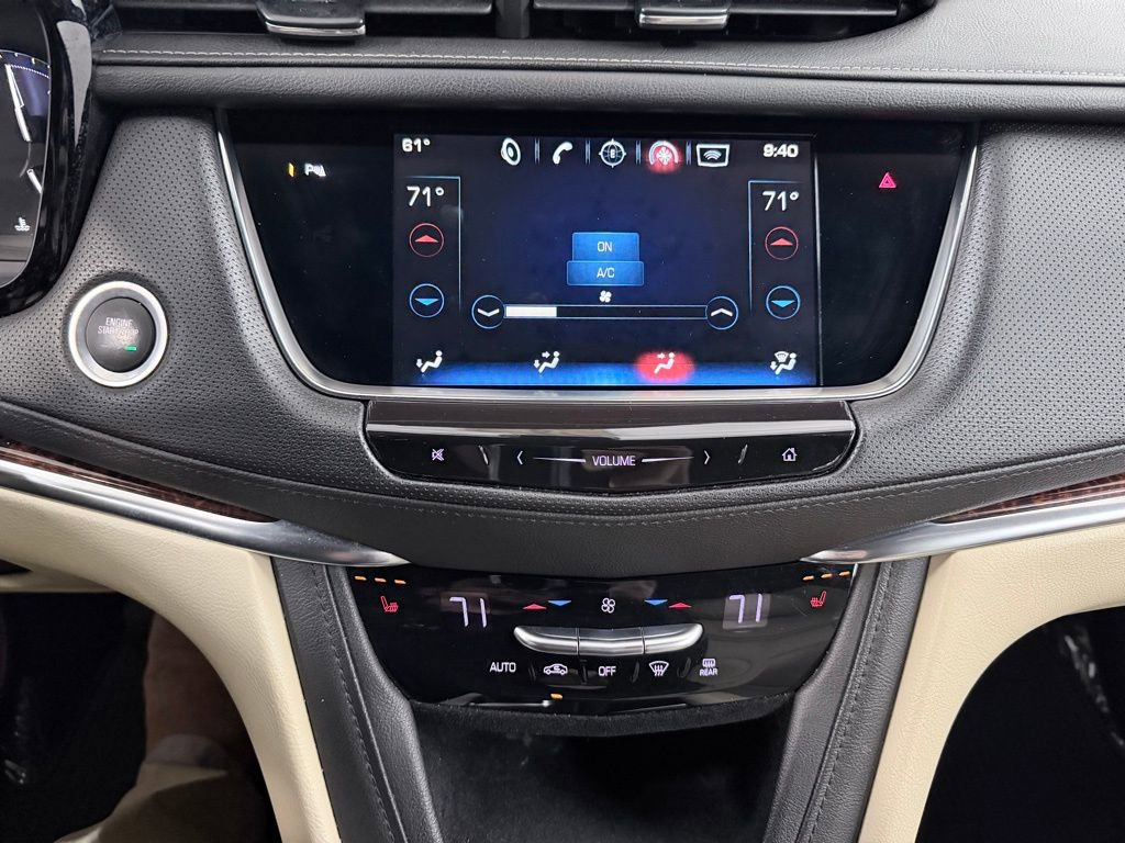 Used 2018 Cadillac XT5 Luxury w/ Driver Awareness Package image 18