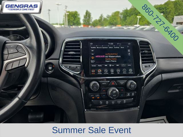 Certified 2022 Jeep Grand Cherokee Laredo X AWD/4WD image 31