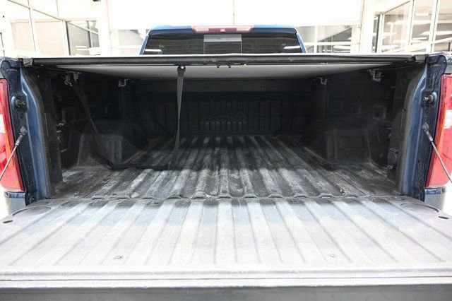 Used 2019 Chevrolet Silverado 1500 High Country w/ Technology Package image 7