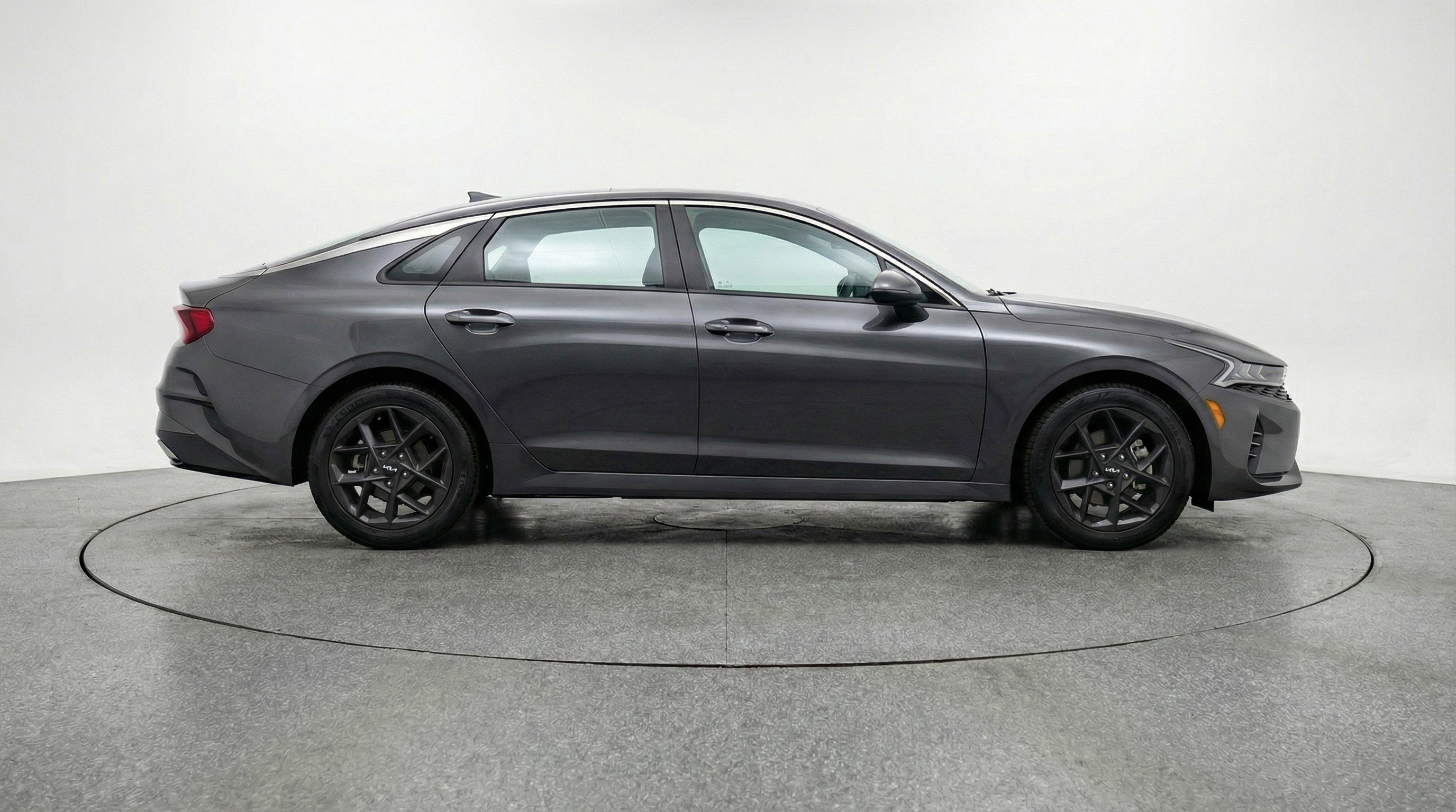 Used 2025 Kia K5 LXS image 11