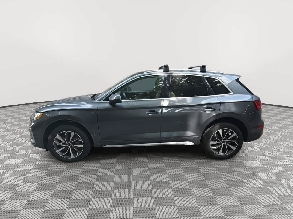 Used 2023 Audi Q5 2.0T Premium Plus w/ Premium Plus Package AWD/4WD image 2