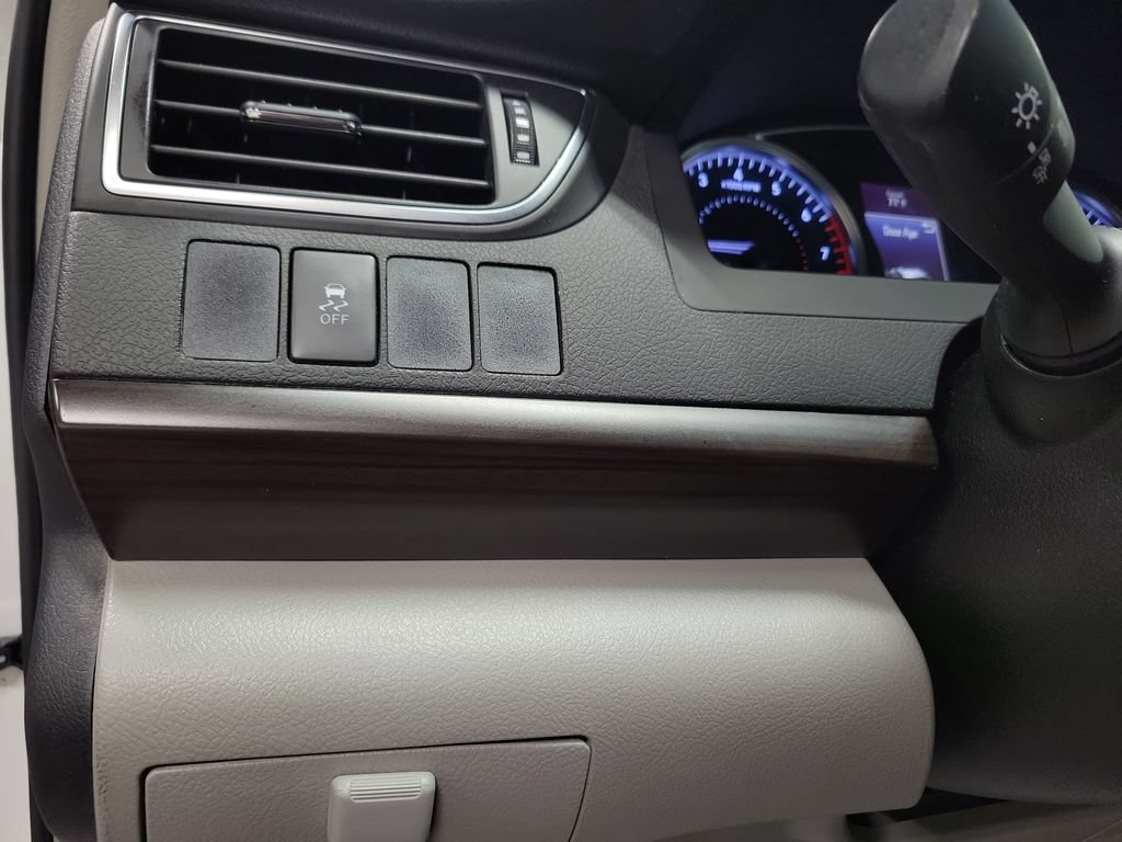 Used 2016 Toyota Camry LE FWD image 24