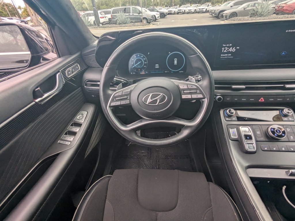 Used 2025 Hyundai Palisade Calligraphy AWD/4WD image 3