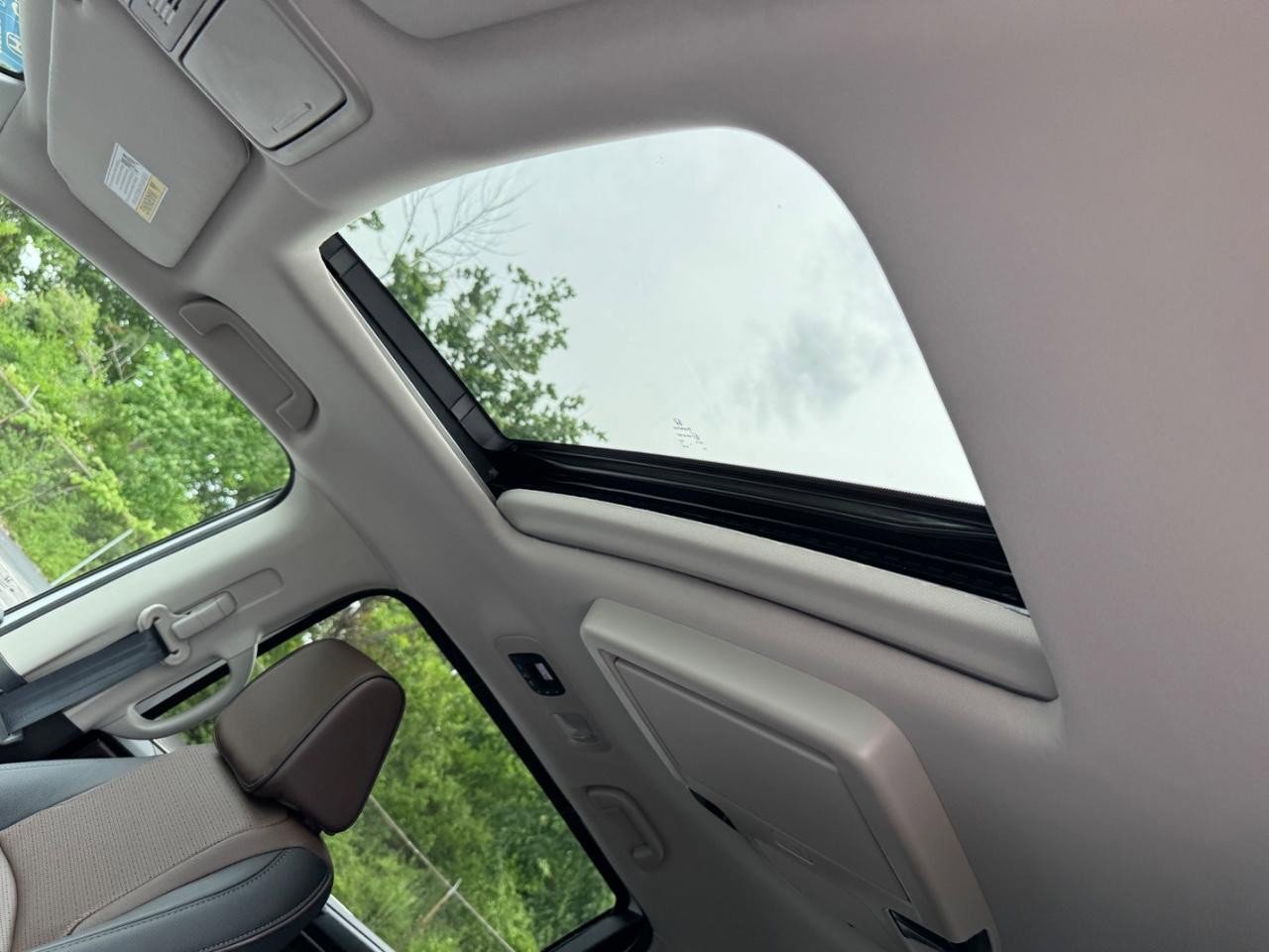 Certified 2026 Honda Odyssey Elite image 21